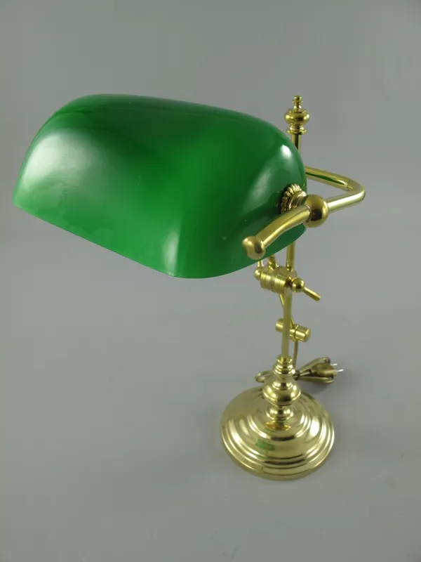 Bankerlampe Messing mit grünem Glasschirm, neigbar, 50 cm