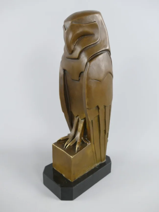 Bronze Eule in Art Deco-Stilisierung – kubistisch geformter Vogel auf Marmorsockel H 35 cm