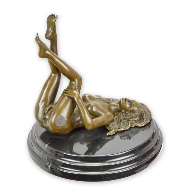 Bronzefigur Frau liegend auf dem Ruecken mit Beinen oben, 19,2 cm