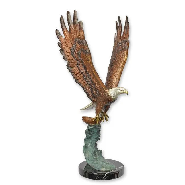 Bronzefigur Adler im Flug — polychrom abgearbeitet