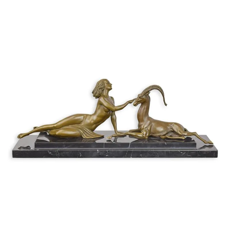 Bronzefigur Amazone mit Antilope auf Marmorsockel 48 cm