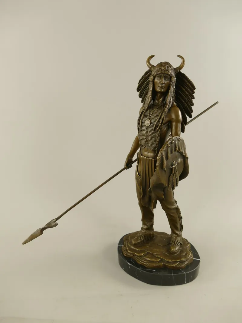 Bronzefigur Indianer mit Speer und Schild 50 cm