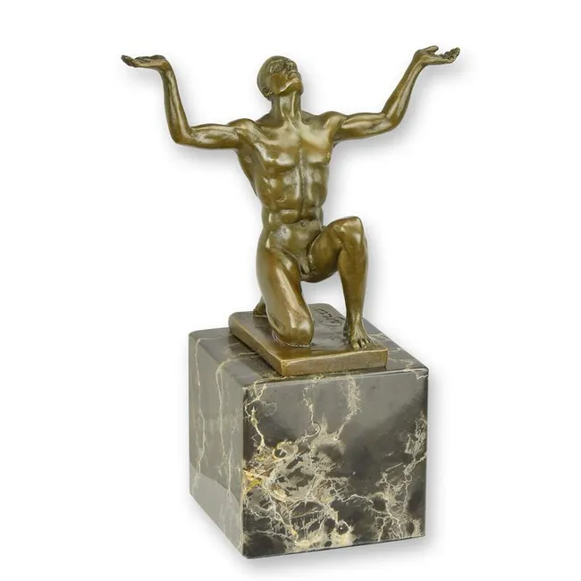 Bronzefigur maennlicher Akt kniend auf Marmorwuerfel