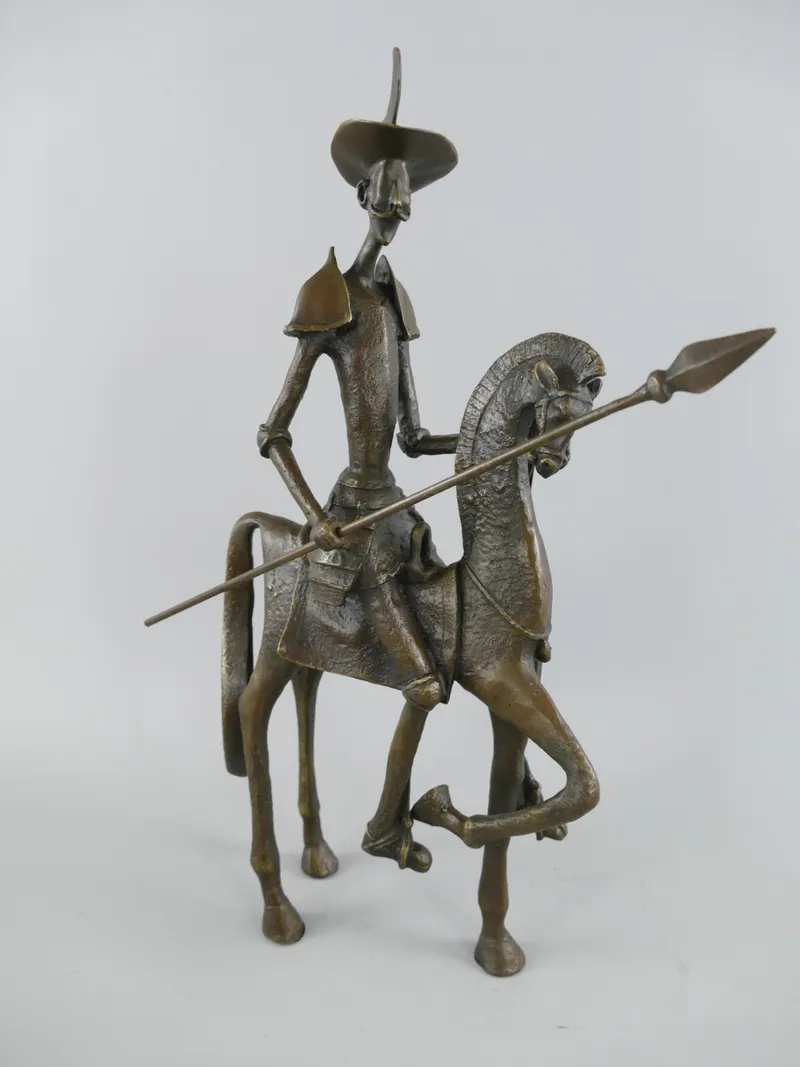 Bronzefigur Reiter mit Lanze im Dalí-Stil 44 cm