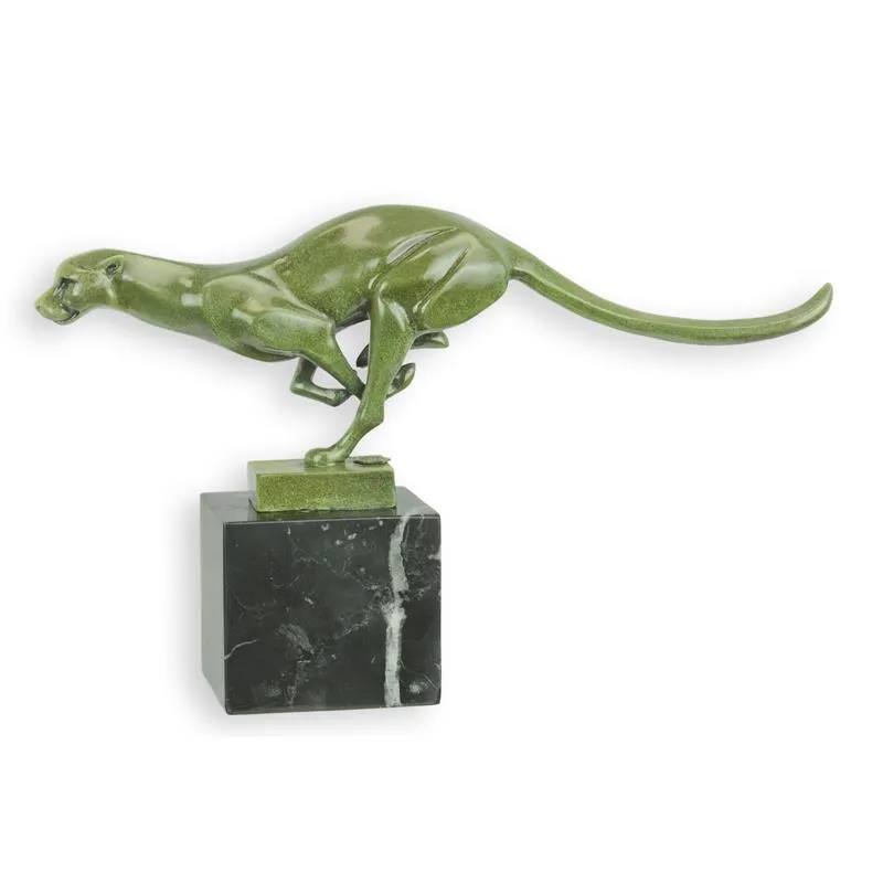 Bronzefigur rennender Puma grüne Patina auf Marmorsockel