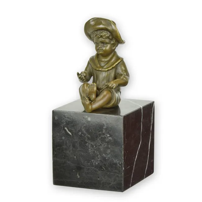 Bronzefigur sitzendes Junge 15,2 cm Kindfigur Skulptur