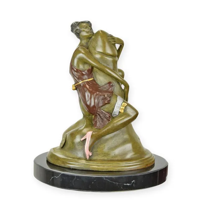 Bronzeskulptur Frau mit Phallus – erotische Bronzeskulptur 17 cm