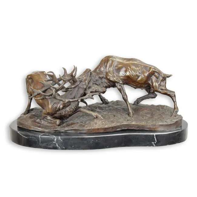 Bronzeskulptur zwei kaempfende Hirsche auf Marmor