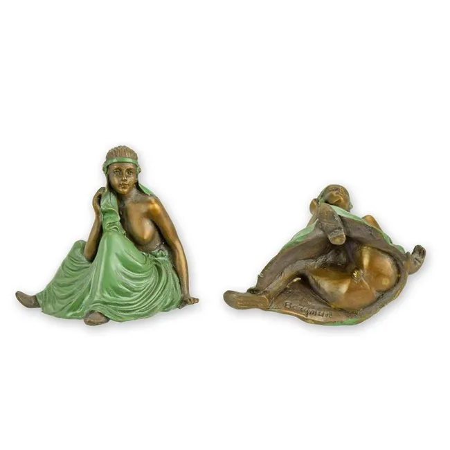 Erotische Bronzeskulptur halbnackter Frauenakt