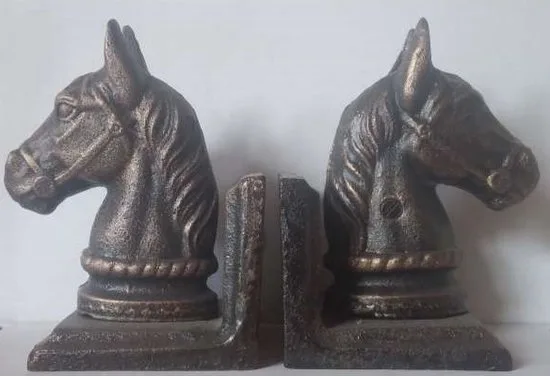 MadDeco Gusseisen-Buchstützen Pferdekopf – bronzefarben, 2er-Set