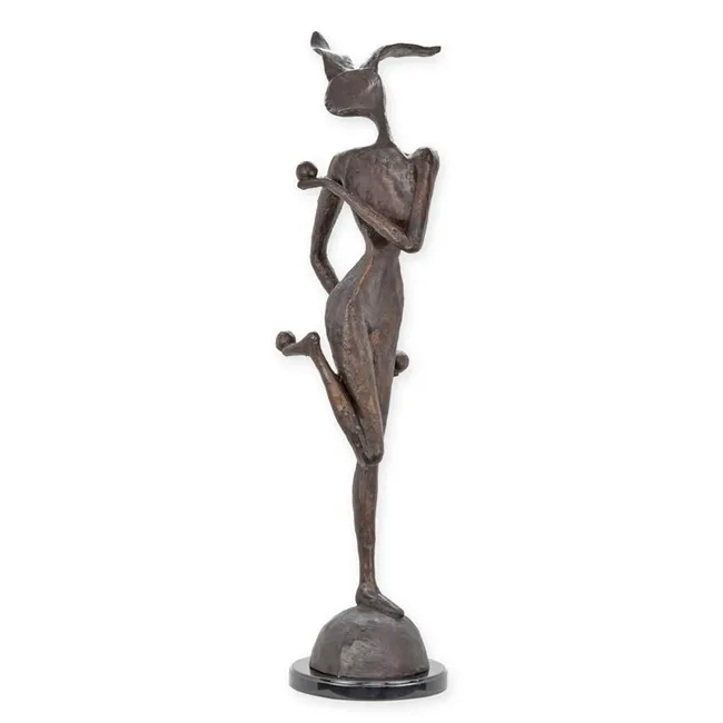 Modernistische Bronzeskulptur Play Bunny – elegant stehend