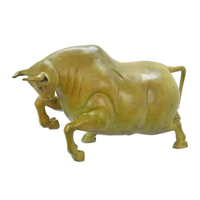 Modernistische Bronzeskulptur Angreifender Stier