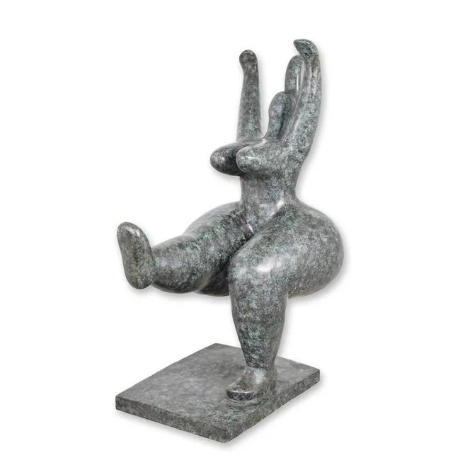 Modernistischer Bronzeakt weiblich -- gruene Patina