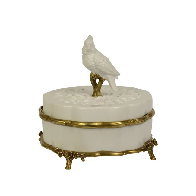 Porzellan-Dose Chine de Blanc mit perforiertem Messingdeckel
