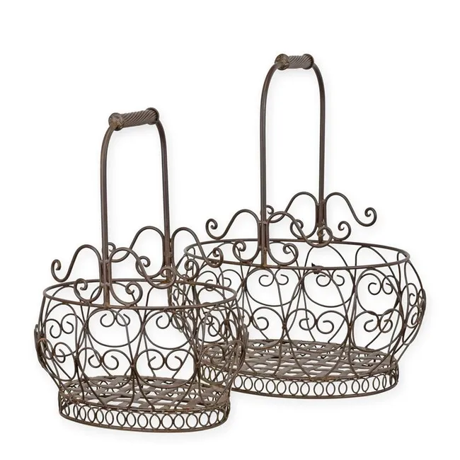 Set zwei ovale eiserne Koerbe mit zierlichem Griff